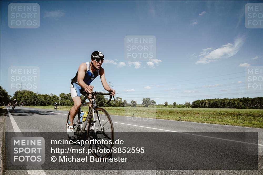 07.09.2025 - 19. Norderstedt Triathlon Michael Burmester http://msf.ph/oto/8852595 07.09.2025 14:36:50 Radfahren 1510 meine-sportfotos.de