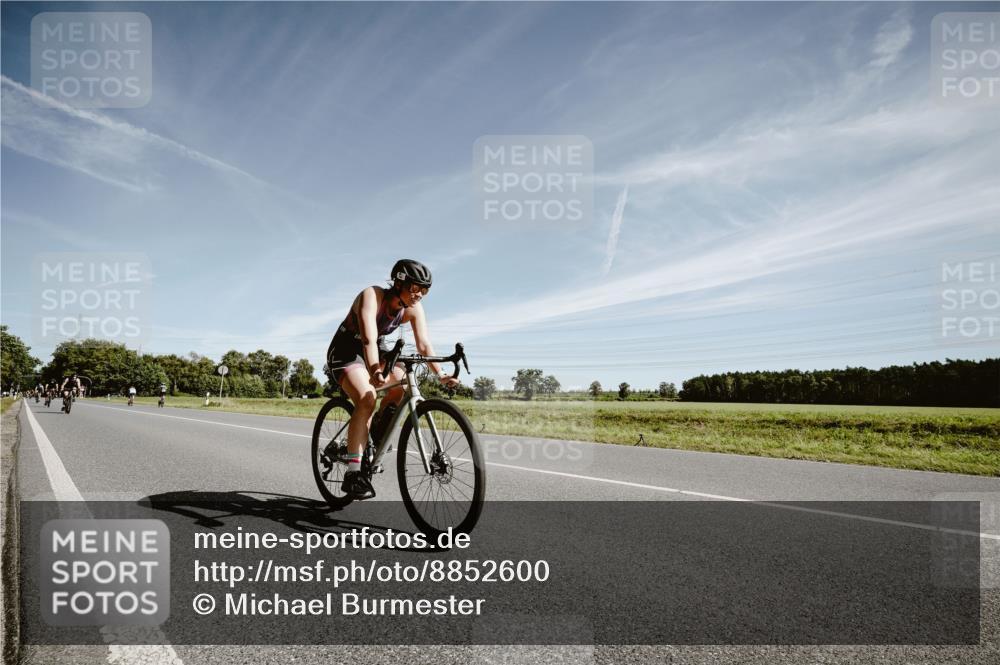 07.09.2025 - 19. Norderstedt Triathlon Michael Burmester http://msf.ph/oto/8852600 07.09.2025 11:37:03 Radfahren 138, 763, 1152 meine-sportfotos.de