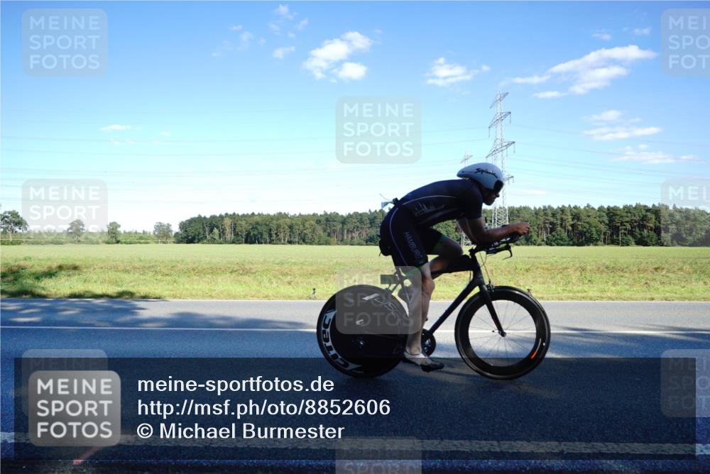 07.09.2025 - 19. Norderstedt Triathlon Michael Burmester http://msf.ph/oto/8852606 07.09.2025 15:54:00 Radfahren 461, 534, 547, 871, 949, 1554, 1619 meine-sportfotos.de