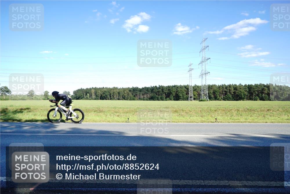 07.09.2025 - 19. Norderstedt Triathlon Michael Burmester http://msf.ph/oto/8852624 07.09.2025 15:54:05 Radfahren 432, 461, 534, 547, 549, 949, 1046, 1104, 1410, 1569 meine-sportfotos.de