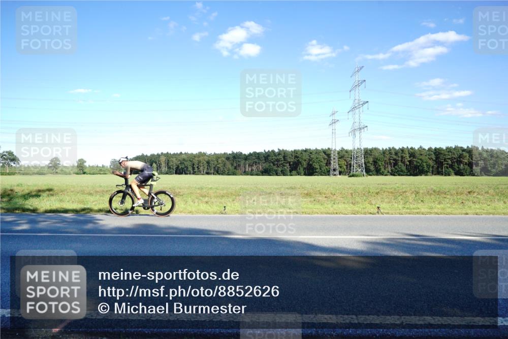 07.09.2025 - 19. Norderstedt Triathlon Michael Burmester http://msf.ph/oto/8852626 07.09.2025 15:54:06 Radfahren 432, 461, 547, 549, 949, 1046, 1104, 1410, 1569 meine-sportfotos.de