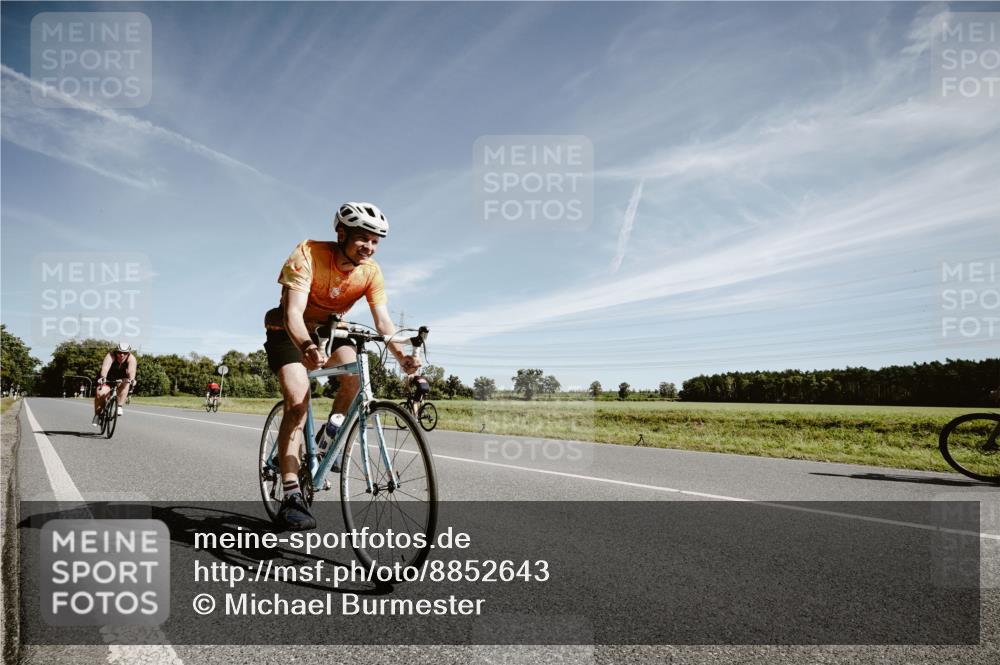 07.09.2025 - 19. Norderstedt Triathlon Michael Burmester http://msf.ph/oto/8852643 07.09.2025 11:37:30 Radfahren 149, 278 meine-sportfotos.de