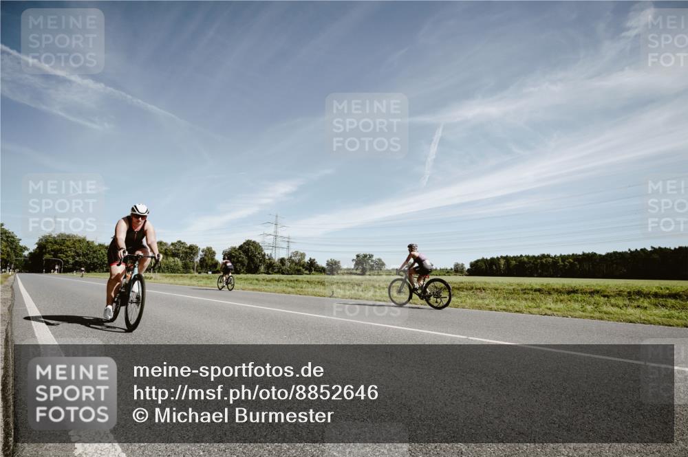 07.09.2025 - 19. Norderstedt Triathlon Michael Burmester http://msf.ph/oto/8852646 07.09.2025 11:37:31 Radfahren 149, 278 meine-sportfotos.de