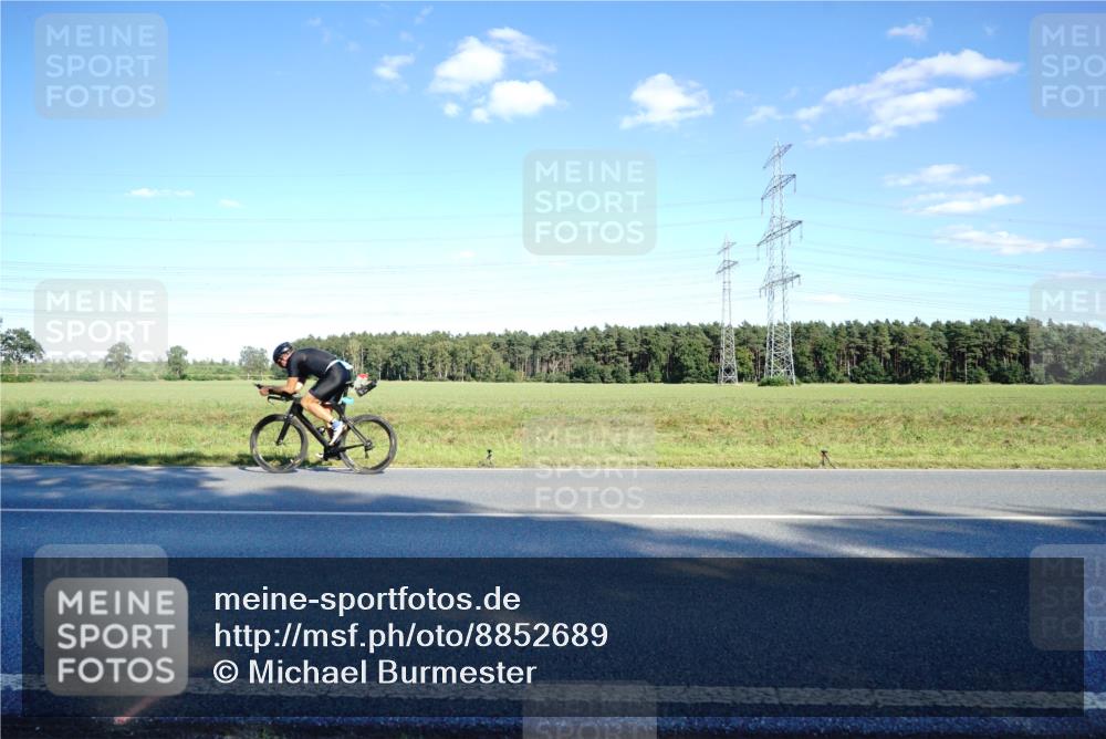 07.09.2025 - 19. Norderstedt Triathlon Michael Burmester http://msf.ph/oto/8852689 07.09.2025 15:54:42 Radfahren 1061, 1603 meine-sportfotos.de