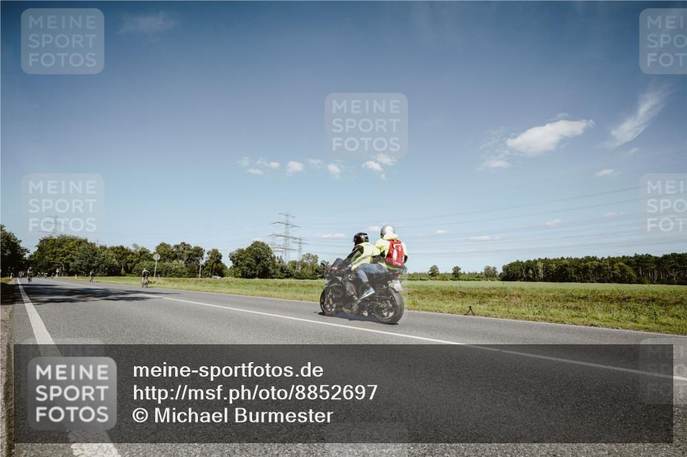 07.09.2025 - 19. Norderstedt Triathlon Michael Burmester http://msf.ph/oto/8852697 07.09.2025 14:37:39 Radfahren  meine-sportfotos.de