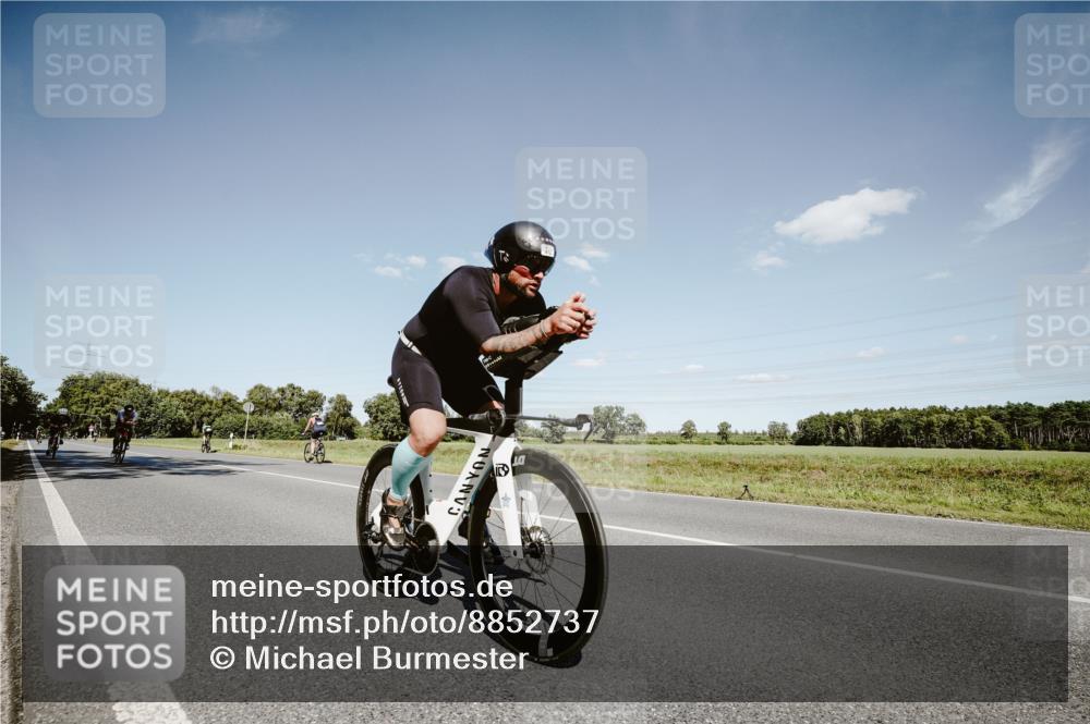 07.09.2025 - 19. Norderstedt Triathlon Michael Burmester http://msf.ph/oto/8852737 07.09.2025 14:38:00 Radfahren 399, 972, 993, 1401, 1422 meine-sportfotos.de
