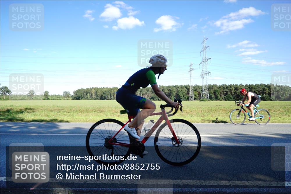 07.09.2025 - 19. Norderstedt Triathlon Michael Burmester http://msf.ph/oto/8852755 07.09.2025 15:55:23 Radfahren 1078, 1523, 1551, 1627 meine-sportfotos.de