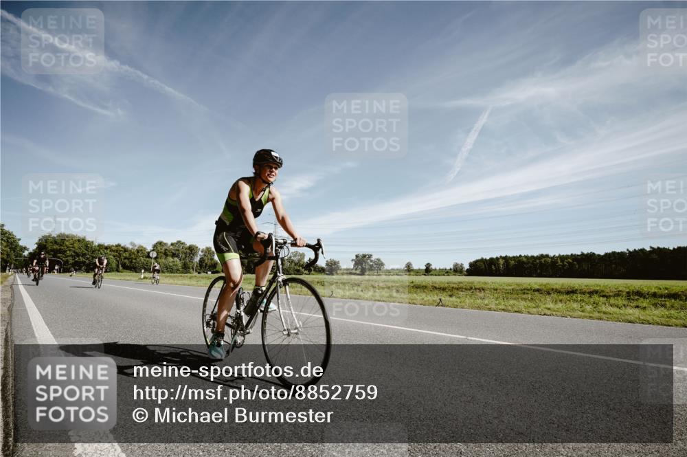 07.09.2025 - 19. Norderstedt Triathlon Michael Burmester http://msf.ph/oto/8852759 07.09.2025 11:39:16 Radfahren 729, 746, 778 meine-sportfotos.de