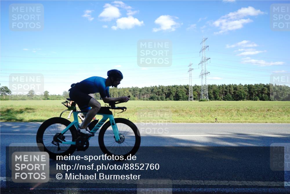 07.09.2025 - 19. Norderstedt Triathlon Michael Burmester http://msf.ph/oto/8852760 07.09.2025 15:55:24 Radfahren 957, 1078, 1523, 1551, 1627 meine-sportfotos.de