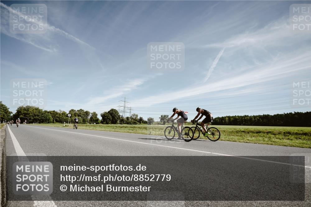 07.09.2025 - 19. Norderstedt Triathlon Michael Burmester http://msf.ph/oto/8852779 07.09.2025 11:39:27 Radfahren  meine-sportfotos.de