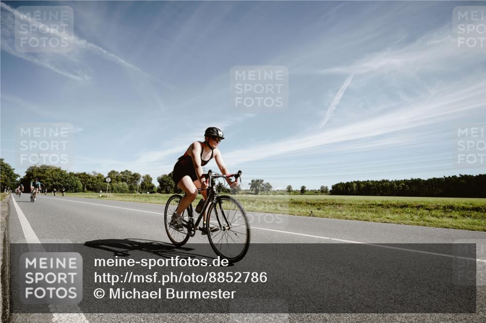07.09.2025 - 19. Norderstedt Triathlon Michael Burmester http://msf.ph/oto/8852786 07.09.2025 11:39:34 Radfahren 765, 1153, 1210 meine-sportfotos.de