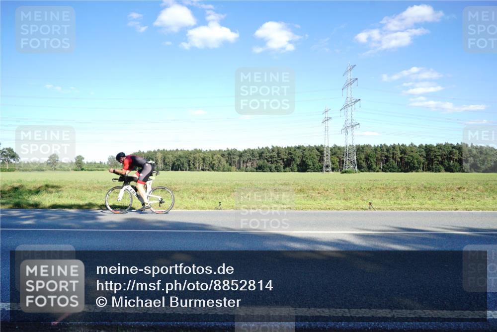 07.09.2025 - 19. Norderstedt Triathlon Michael Burmester http://msf.ph/oto/8852814 07.09.2025 15:55:47 Radfahren 491, 1559, 1580, 1609 meine-sportfotos.de