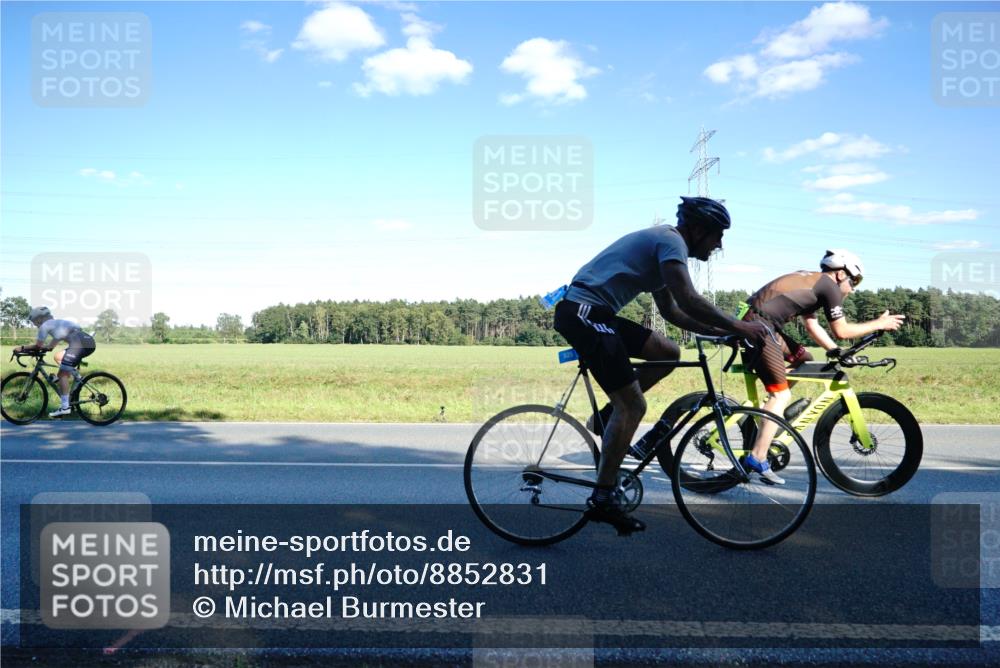 07.09.2025 - 19. Norderstedt Triathlon Michael Burmester http://msf.ph/oto/8852831 07.09.2025 15:55:59 Radfahren 485, 531, 925, 936, 1547 meine-sportfotos.de