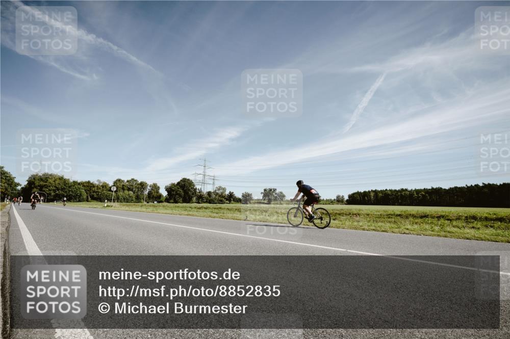 07.09.2025 - 19. Norderstedt Triathlon Michael Burmester http://msf.ph/oto/8852835 07.09.2025 11:40:12 Radfahren 287, 1315 meine-sportfotos.de