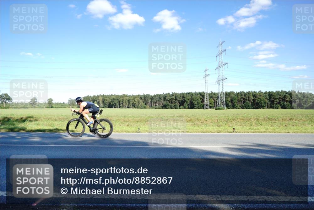 07.09.2025 - 19. Norderstedt Triathlon Michael Burmester http://msf.ph/oto/8852867 07.09.2025 15:56:15 Radfahren 492, 950, 1524, 1610 meine-sportfotos.de