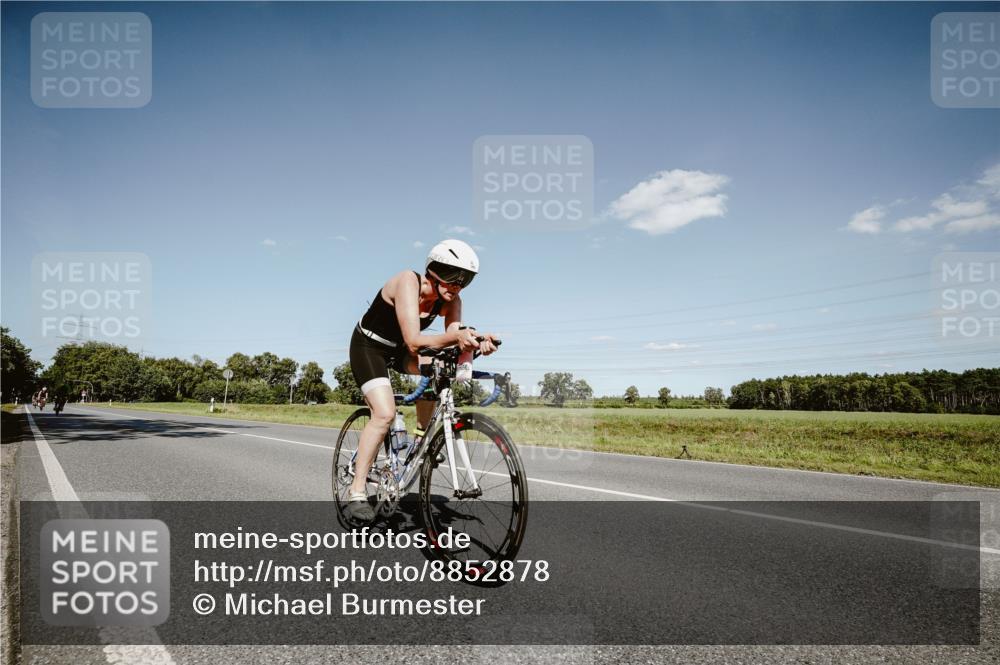 07.09.2025 - 19. Norderstedt Triathlon Michael Burmester http://msf.ph/oto/8852878 07.09.2025 14:39:53 Radfahren 462, 1031 meine-sportfotos.de