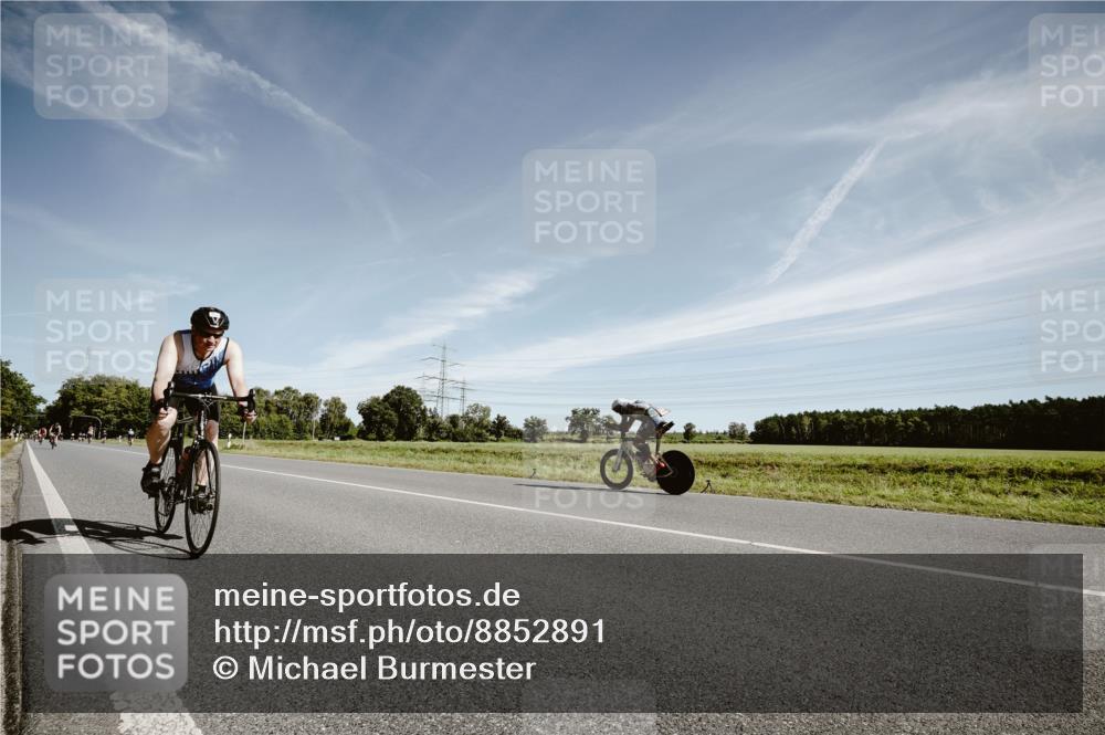 07.09.2025 - 19. Norderstedt Triathlon Michael Burmester http://msf.ph/oto/8852891 07.09.2025 11:40:59 Radfahren 796, 800, 861, 1371 meine-sportfotos.de