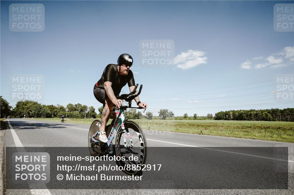 07.09.2025 - 19. Norderstedt Triathlon Michael Burmester http://msf.ph/oto/8852917 07.09.2025 14:40:20 Radfahren 1459 meine-sportfotos.de