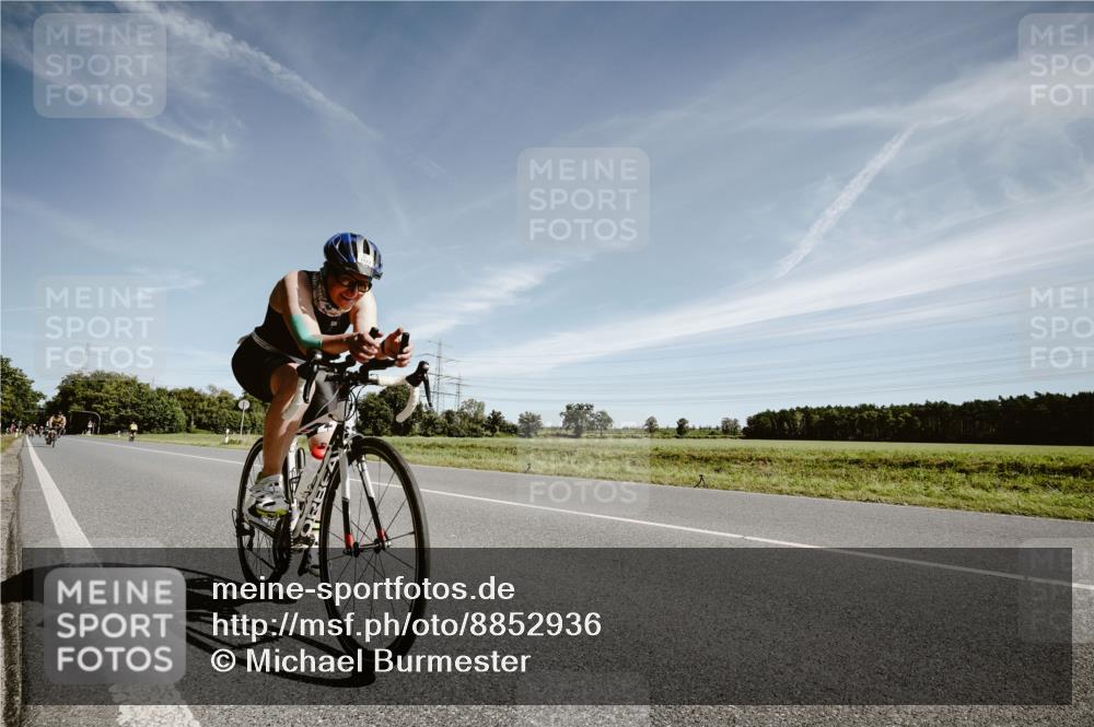 07.09.2025 - 19. Norderstedt Triathlon Michael Burmester http://msf.ph/oto/8852936 07.09.2025 11:41:36 Radfahren 703, 1218 meine-sportfotos.de