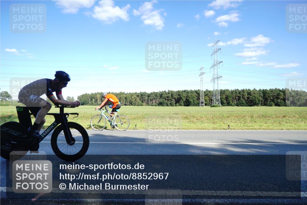07.09.2025 - 19. Norderstedt Triathlon Michael Burmester http://msf.ph/oto/8852967 07.09.2025 15:57:16 Radfahren 483, 518, 1621 meine-sportfotos.de