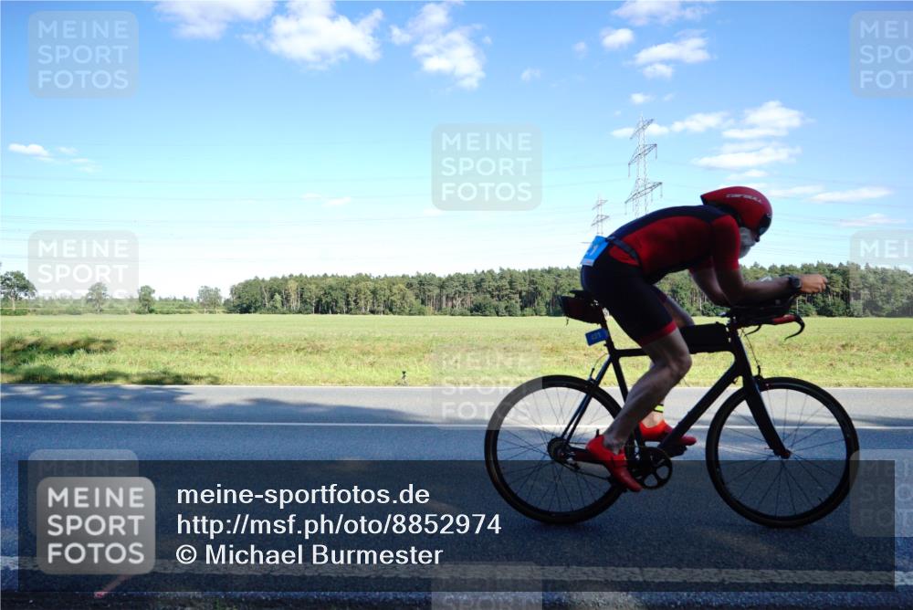 07.09.2025 - 19. Norderstedt Triathlon Michael Burmester http://msf.ph/oto/8852974 07.09.2025 15:57:22 Radfahren 421, 518, 1423, 1429, 1529, 1546 meine-sportfotos.de