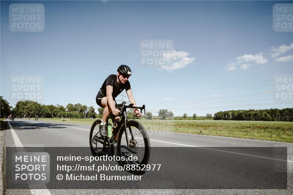 07.09.2025 - 19. Norderstedt Triathlon Michael Burmester http://msf.ph/oto/8852977 07.09.2025 14:41:09 Radfahren 474, 1462 meine-sportfotos.de