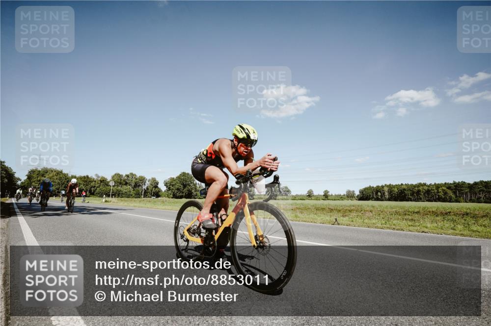 07.09.2025 - 19. Norderstedt Triathlon Michael Burmester http://msf.ph/oto/8853011 07.09.2025 14:41:27 Radfahren 373, 441, 896, 963, 1434 meine-sportfotos.de