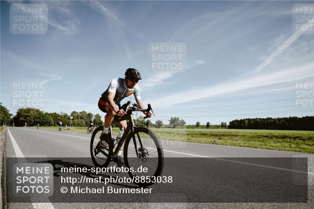 07.09.2025 - 19. Norderstedt Triathlon Michael Burmester http://msf.ph/oto/8853038 07.09.2025 11:43:04 Radfahren 185, 1394 meine-sportfotos.de