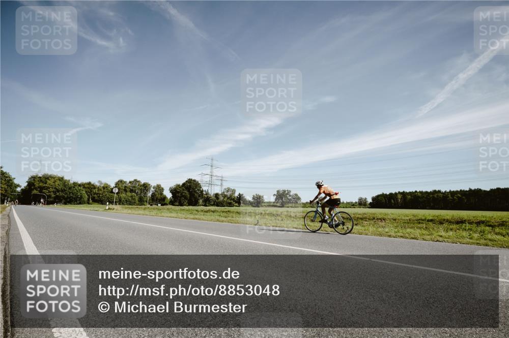 07.09.2025 - 19. Norderstedt Triathlon Michael Burmester http://msf.ph/oto/8853048 07.09.2025 11:43:19 Radfahren  meine-sportfotos.de