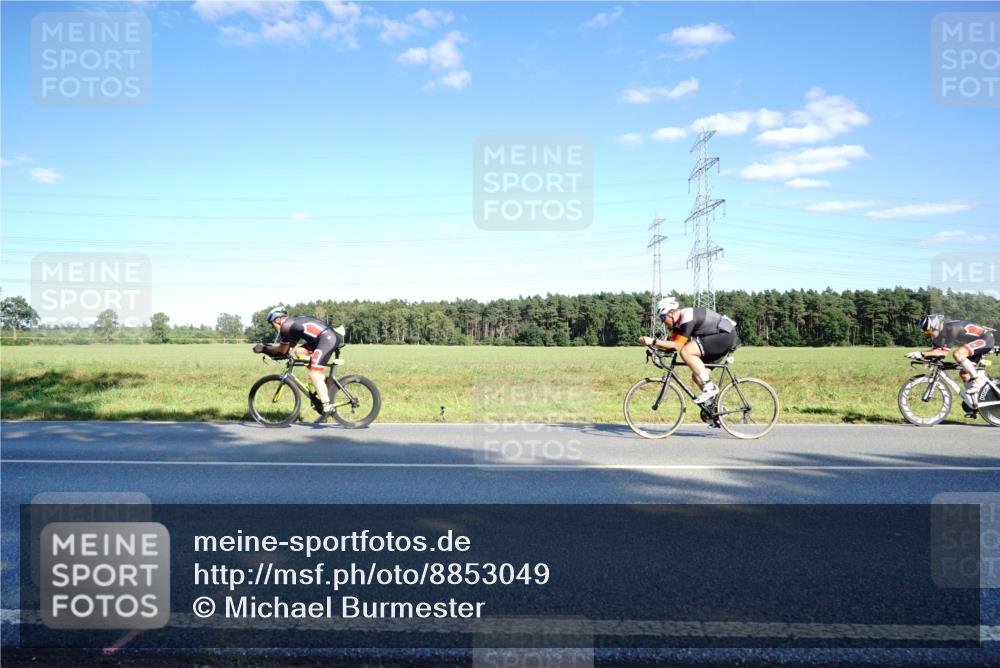 07.09.2025 - 19. Norderstedt Triathlon Michael Burmester http://msf.ph/oto/8853049 07.09.2025 15:58:33 Radfahren 522, 530, 1482 meine-sportfotos.de