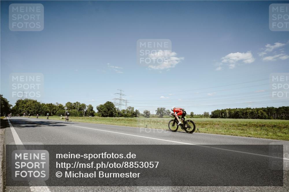07.09.2025 - 19. Norderstedt Triathlon Michael Burmester http://msf.ph/oto/8853057 07.09.2025 14:41:43 Radfahren  meine-sportfotos.de