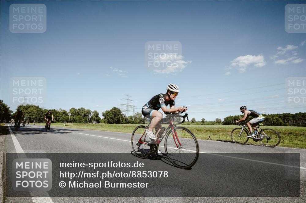 07.09.2025 - 19. Norderstedt Triathlon Michael Burmester http://msf.ph/oto/8853078 07.09.2025 14:41:56 Radfahren 391, 463, 464, 917, 1483, 1488 meine-sportfotos.de