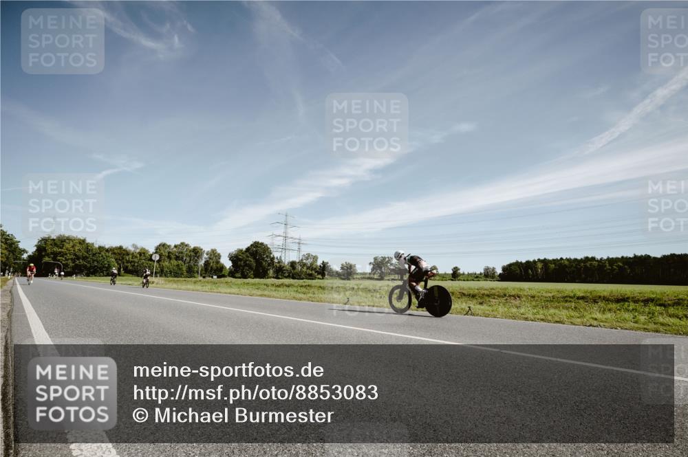 07.09.2025 - 19. Norderstedt Triathlon Michael Burmester http://msf.ph/oto/8853083 07.09.2025 11:44:12 Radfahren 146, 1348 meine-sportfotos.de