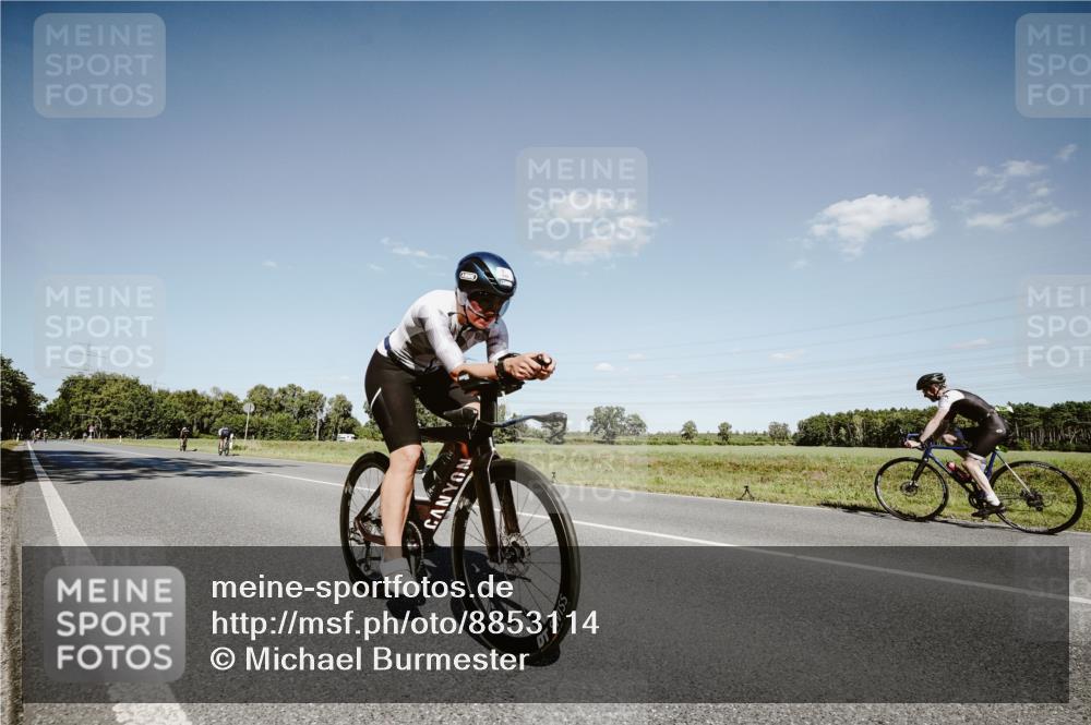 07.09.2025 - 19. Norderstedt Triathlon Michael Burmester http://msf.ph/oto/8853114 07.09.2025 14:42:08 Radfahren 448 meine-sportfotos.de