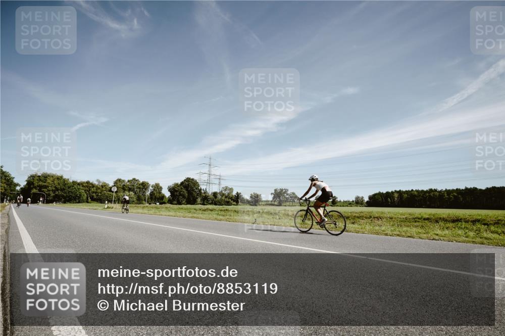 07.09.2025 - 19. Norderstedt Triathlon Michael Burmester http://msf.ph/oto/8853119 07.09.2025 11:44:43 Radfahren  meine-sportfotos.de