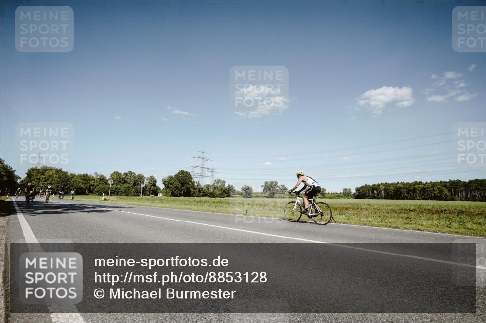 07.09.2025 - 19. Norderstedt Triathlon Michael Burmester http://msf.ph/oto/8853128 07.09.2025 14:42:15 Radfahren 411, 1000, 1491 meine-sportfotos.de