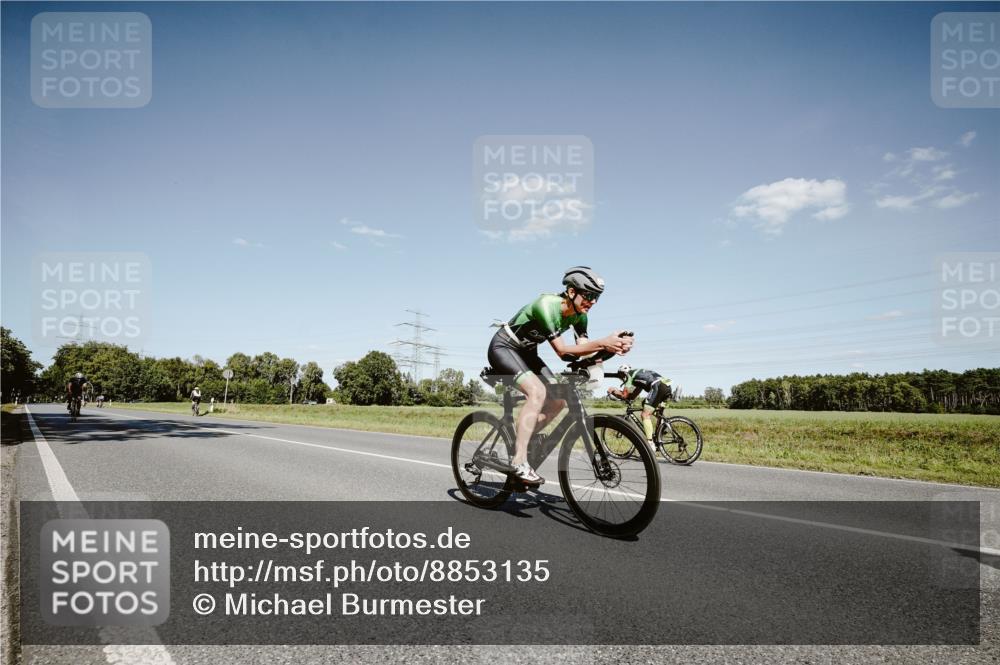07.09.2025 - 19. Norderstedt Triathlon Michael Burmester http://msf.ph/oto/8853135 07.09.2025 14:42:18 Radfahren 411, 1000, 1491 meine-sportfotos.de
