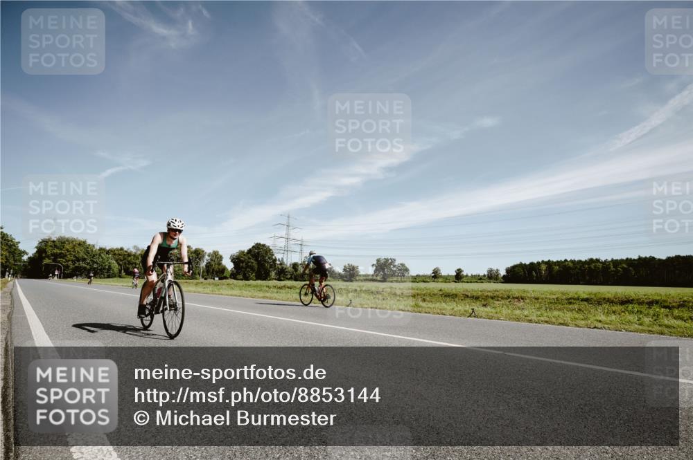 07.09.2025 - 19. Norderstedt Triathlon Michael Burmester http://msf.ph/oto/8853144 07.09.2025 11:44:58 Radfahren 148 meine-sportfotos.de