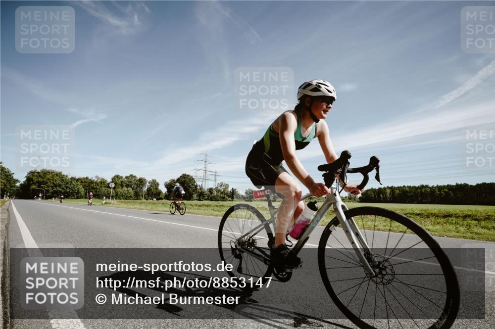 07.09.2025 - 19. Norderstedt Triathlon Michael Burmester http://msf.ph/oto/8853147 07.09.2025 11:44:58 Radfahren 148 meine-sportfotos.de