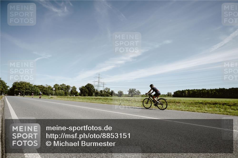 07.09.2025 - 19. Norderstedt Triathlon Michael Burmester http://msf.ph/oto/8853151 07.09.2025 11:45:01 Radfahren 148 meine-sportfotos.de
