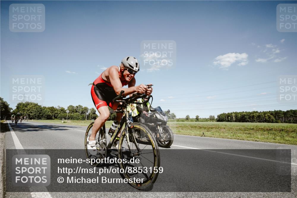 07.09.2025 - 19. Norderstedt Triathlon Michael Burmester http://msf.ph/oto/8853159 07.09.2025 14:42:34 Radfahren 452, 984, 1010, 1492, 1495 meine-sportfotos.de