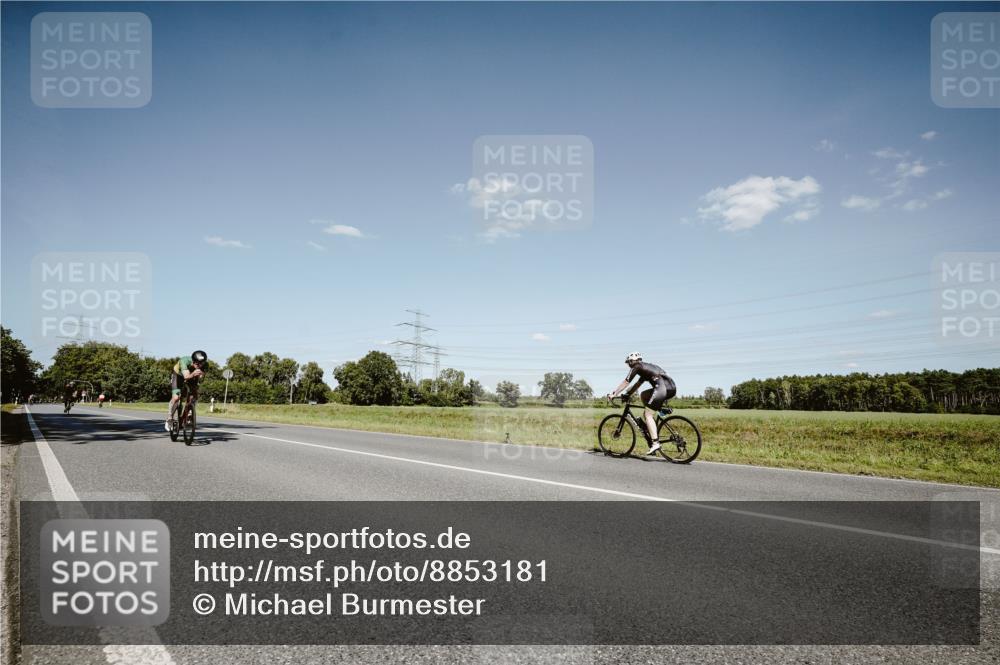 07.09.2025 - 19. Norderstedt Triathlon Michael Burmester http://msf.ph/oto/8853181 07.09.2025 14:42:53 Radfahren 1408, 1457, 1502 meine-sportfotos.de