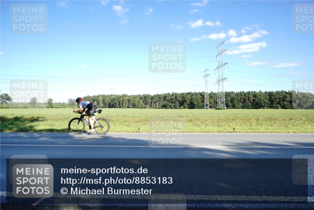 07.09.2025 - 19. Norderstedt Triathlon Michael Burmester http://msf.ph/oto/8853183 07.09.2025 15:59:36 Radfahren 403, 414, 508, 1106, 1419 meine-sportfotos.de