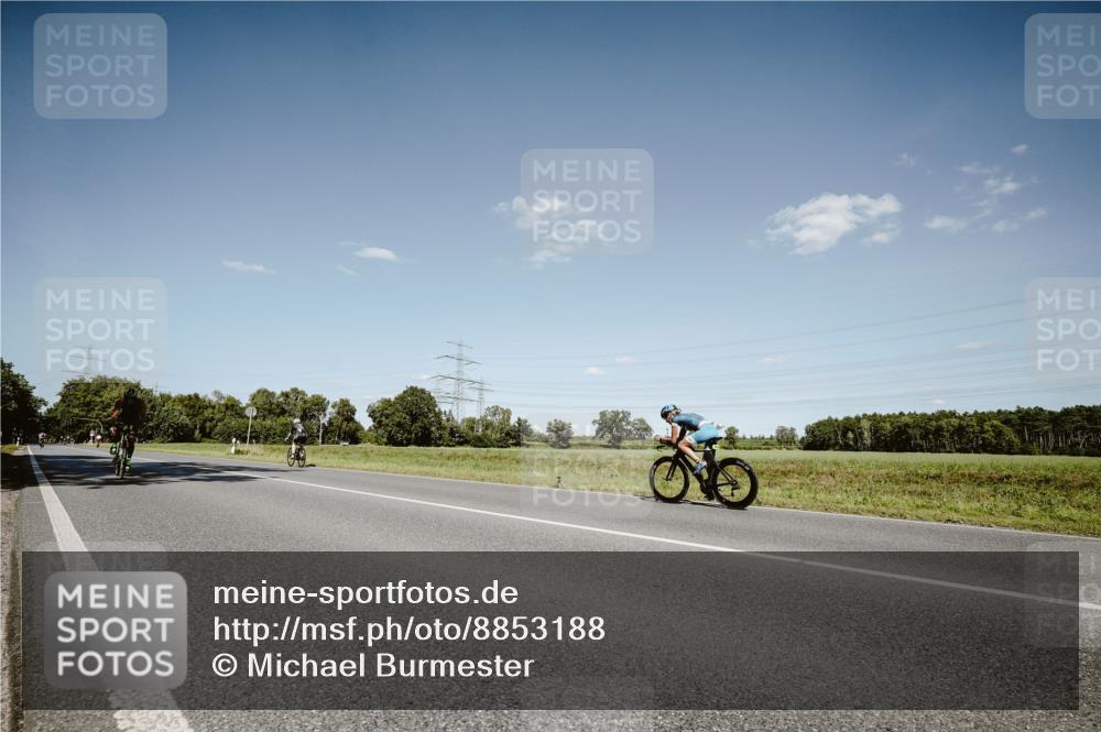 07.09.2025 - 19. Norderstedt Triathlon Michael Burmester http://msf.ph/oto/8853188 07.09.2025 14:42:55 Radfahren 1408, 1457, 1502 meine-sportfotos.de