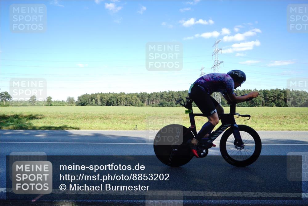 07.09.2025 - 19. Norderstedt Triathlon Michael Burmester http://msf.ph/oto/8853202 07.09.2025 15:59:49 Radfahren 1552, 1572 meine-sportfotos.de