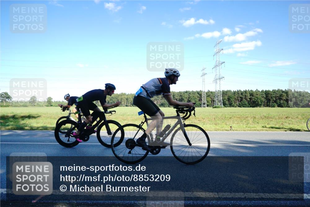 07.09.2025 - 19. Norderstedt Triathlon Michael Burmester http://msf.ph/oto/8853209 07.09.2025 15:59:53 Radfahren 506, 513, 541, 1405, 1473, 1544, 1552, 1568, 1572, 1594 meine-sportfotos.de