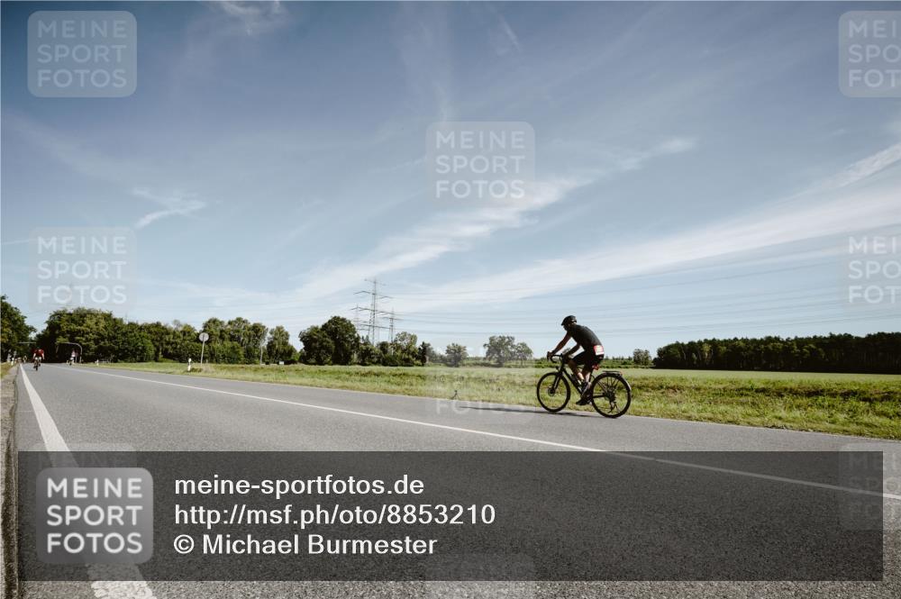 07.09.2025 - 19. Norderstedt Triathlon Michael Burmester http://msf.ph/oto/8853210 07.09.2025 11:46:08 Radfahren 1161 meine-sportfotos.de