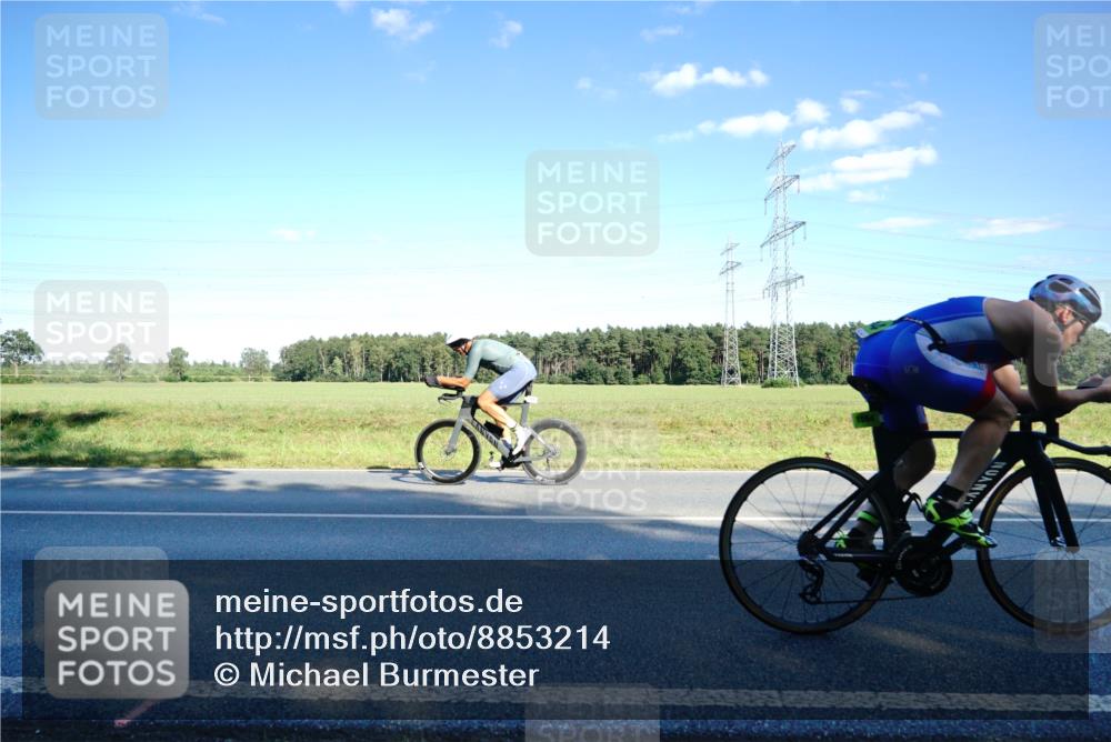 07.09.2025 - 19. Norderstedt Triathlon Michael Burmester http://msf.ph/oto/8853214 07.09.2025 15:59:54 Radfahren 506, 513, 541, 1405, 1473, 1544, 1568, 1572, 1594 meine-sportfotos.de