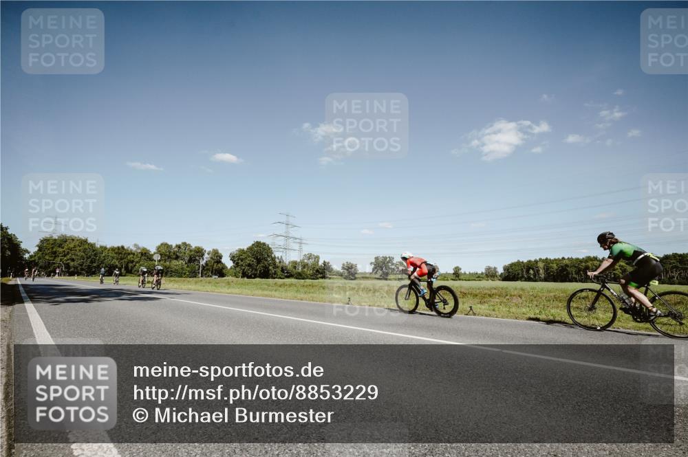 07.09.2025 - 19. Norderstedt Triathlon Michael Burmester http://msf.ph/oto/8853229 07.09.2025 14:43:18 Radfahren 983, 1025 meine-sportfotos.de