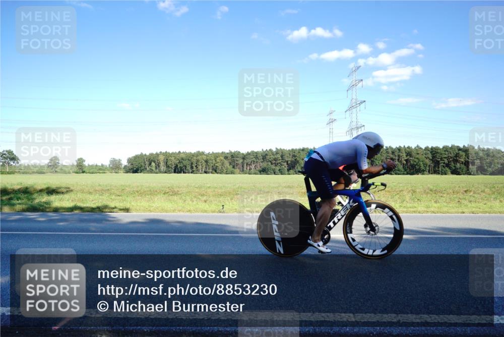 07.09.2025 - 19. Norderstedt Triathlon Michael Burmester http://msf.ph/oto/8853230 07.09.2025 16:00:11 Radfahren 1526, 1626, 1629 meine-sportfotos.de